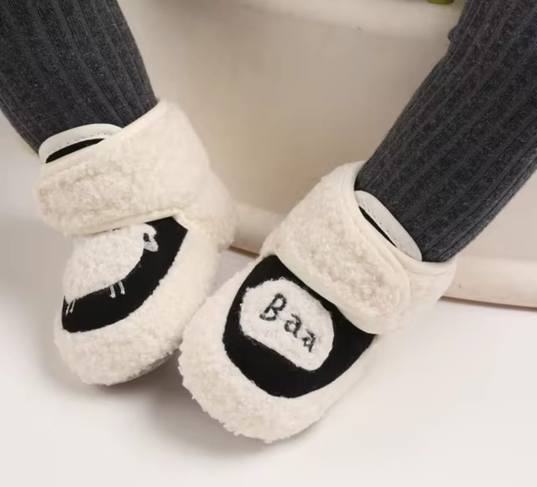 Off White Sheep Baby Fleece Warm Shoes